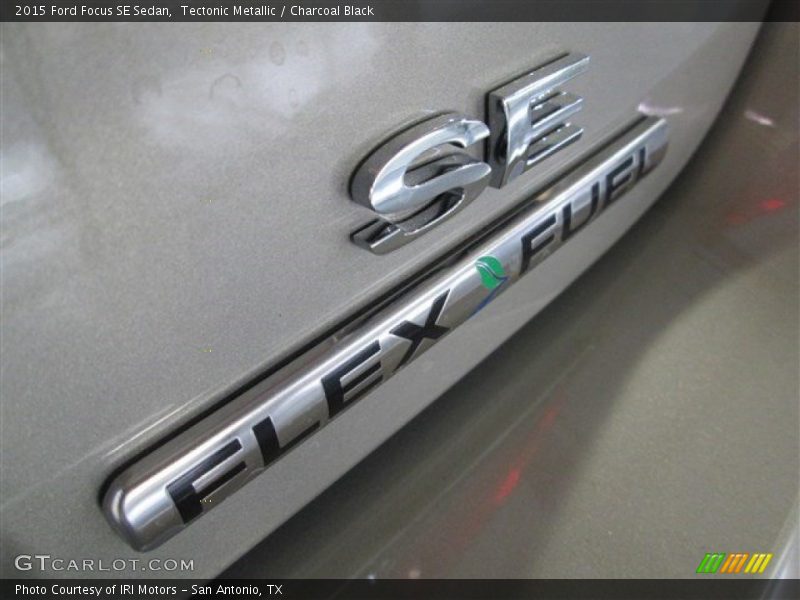 SE FLEX FUEL - 2015 Ford Focus SE Sedan