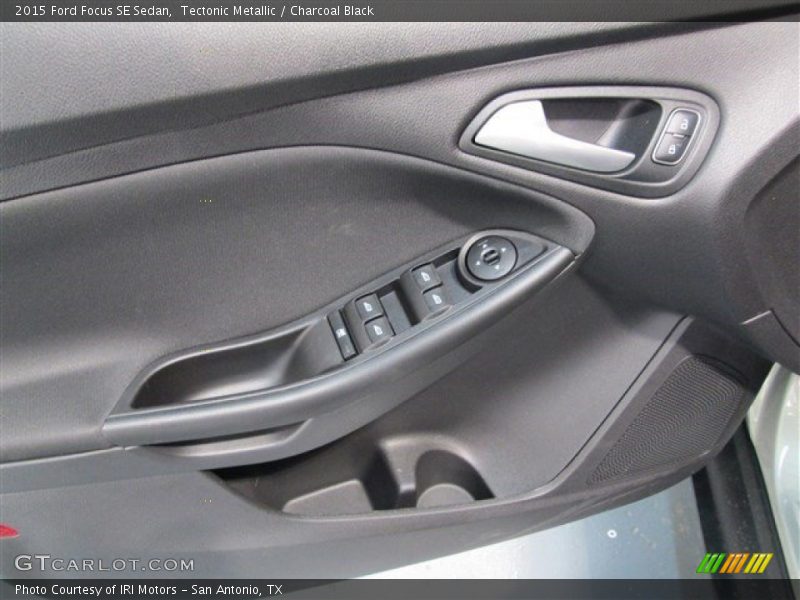 Tectonic Metallic / Charcoal Black 2015 Ford Focus SE Sedan