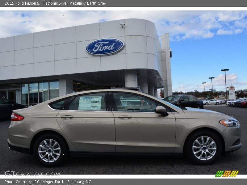 Tectonic Silver Metallic / Earth Gray 2015 Ford Fusion S