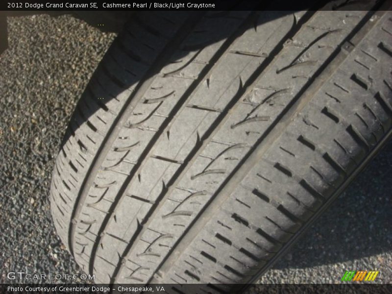 Cashmere Pearl / Black/Light Graystone 2012 Dodge Grand Caravan SE