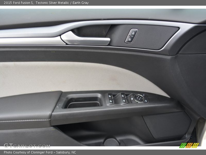 Tectonic Silver Metallic / Earth Gray 2015 Ford Fusion S