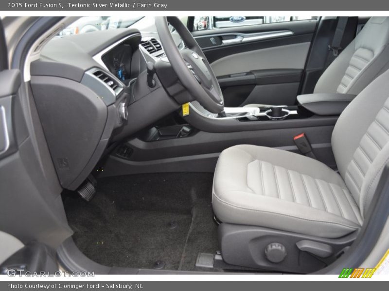 Tectonic Silver Metallic / Earth Gray 2015 Ford Fusion S