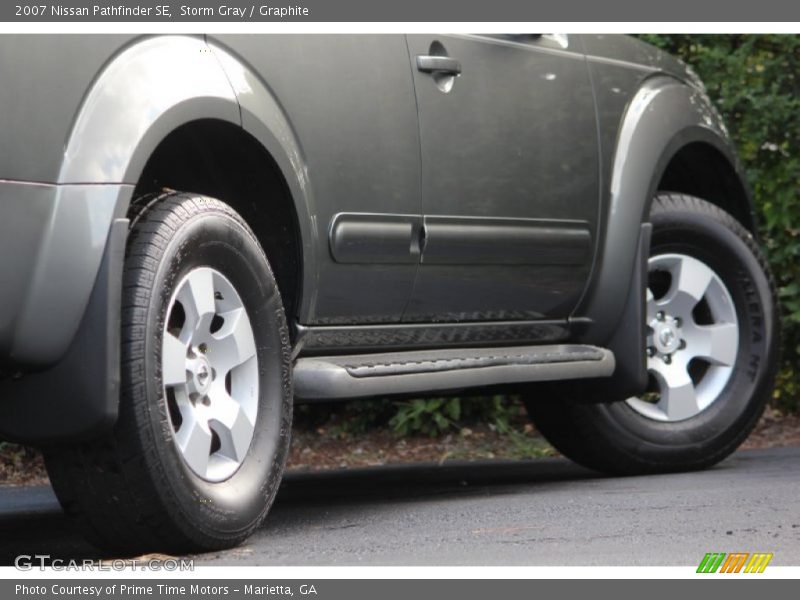 Storm Gray / Graphite 2007 Nissan Pathfinder SE
