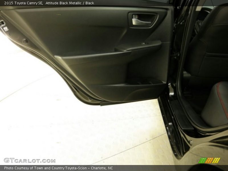 Attitude Black Metallic / Black 2015 Toyota Camry SE