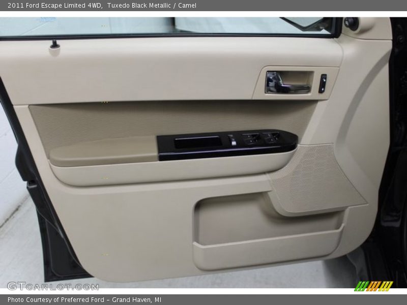 Tuxedo Black Metallic / Camel 2011 Ford Escape Limited 4WD
