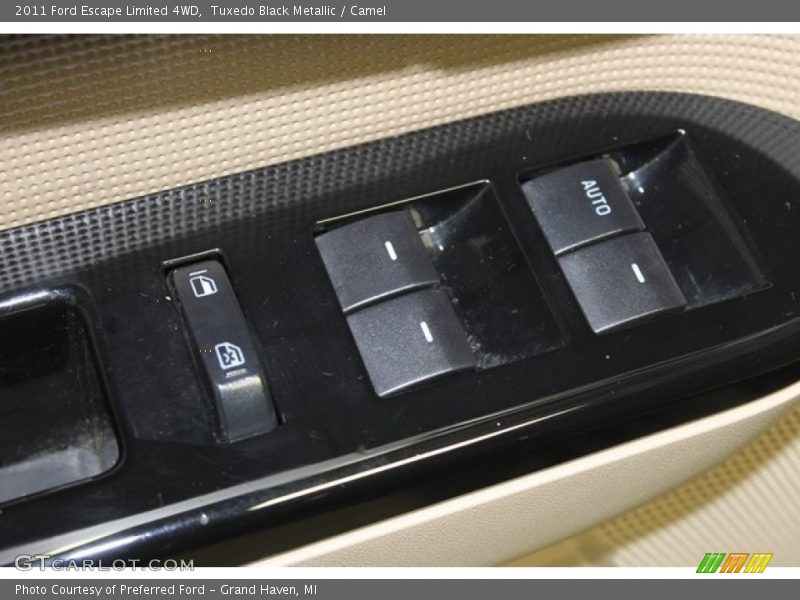 Tuxedo Black Metallic / Camel 2011 Ford Escape Limited 4WD