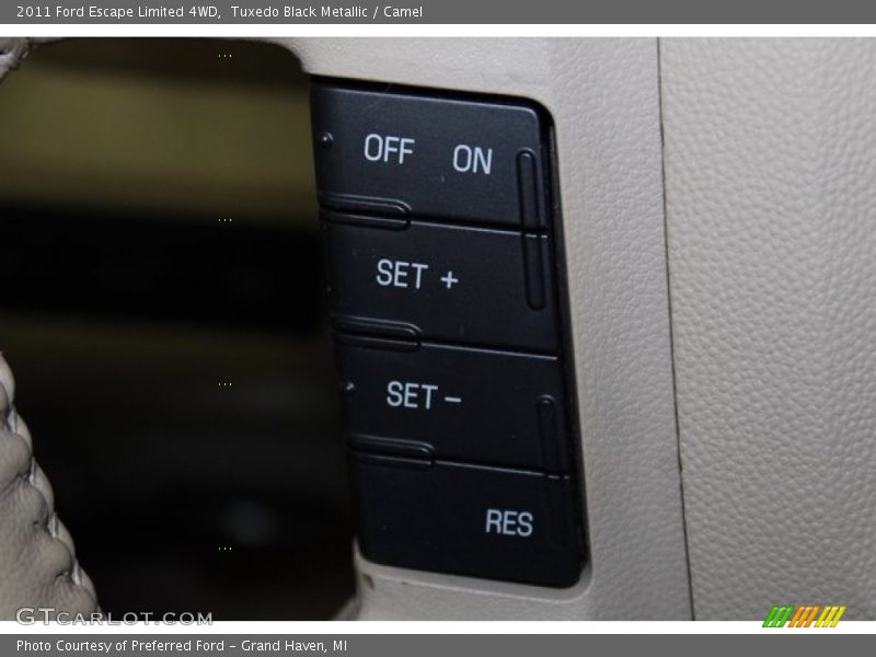 Tuxedo Black Metallic / Camel 2011 Ford Escape Limited 4WD