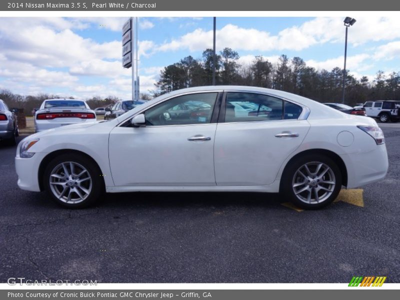 Pearl White / Charcoal 2014 Nissan Maxima 3.5 S