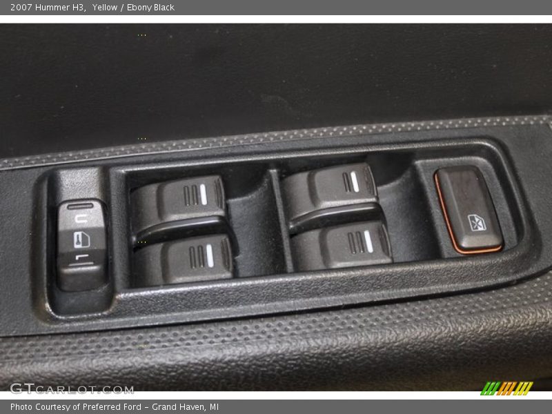 Yellow / Ebony Black 2007 Hummer H3