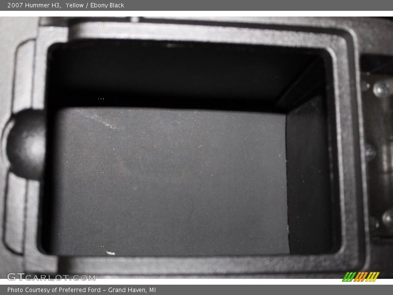 Yellow / Ebony Black 2007 Hummer H3
