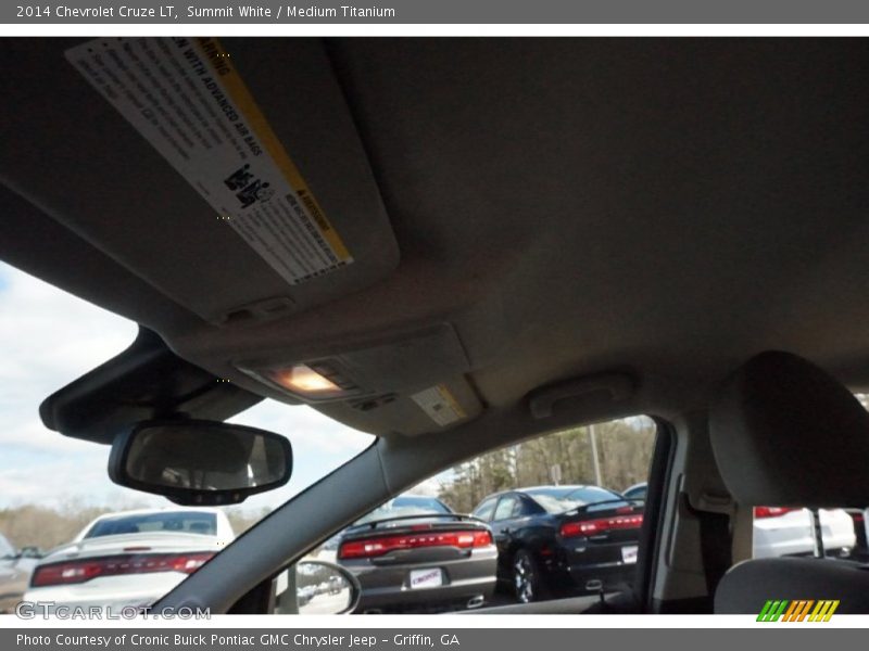 Summit White / Medium Titanium 2014 Chevrolet Cruze LT