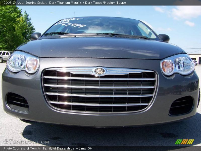 Dark Titanium Metallic / Dark Taupe/Medium Taupe 2005 Chrysler Sebring Sedan