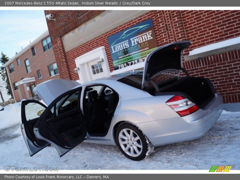 Iridium Silver Metallic / Grey/Dark Grey 2007 Mercedes-Benz S 550 4Matic Sedan