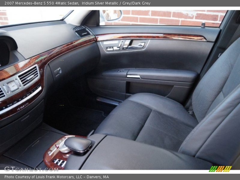 Iridium Silver Metallic / Grey/Dark Grey 2007 Mercedes-Benz S 550 4Matic Sedan