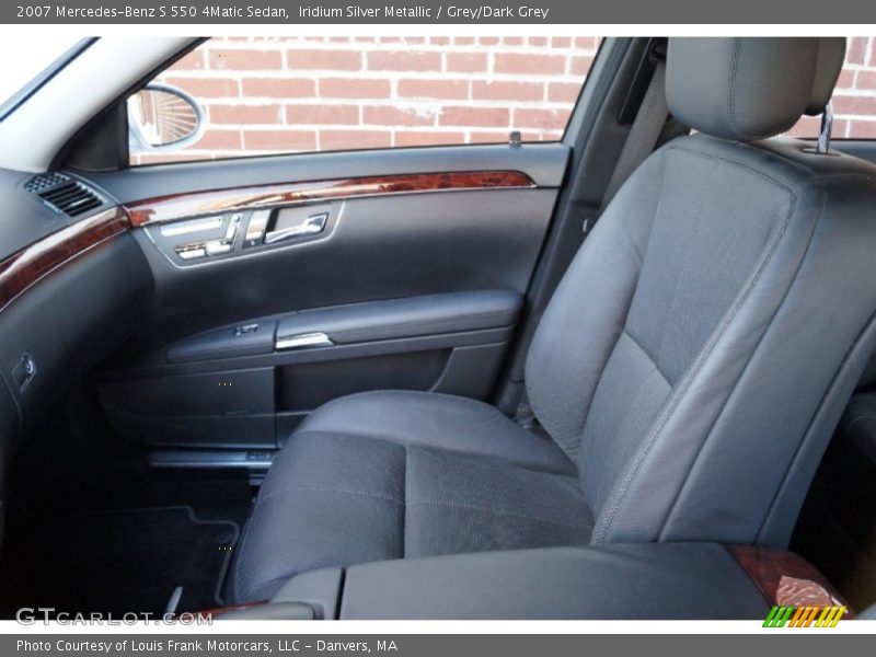 Iridium Silver Metallic / Grey/Dark Grey 2007 Mercedes-Benz S 550 4Matic Sedan