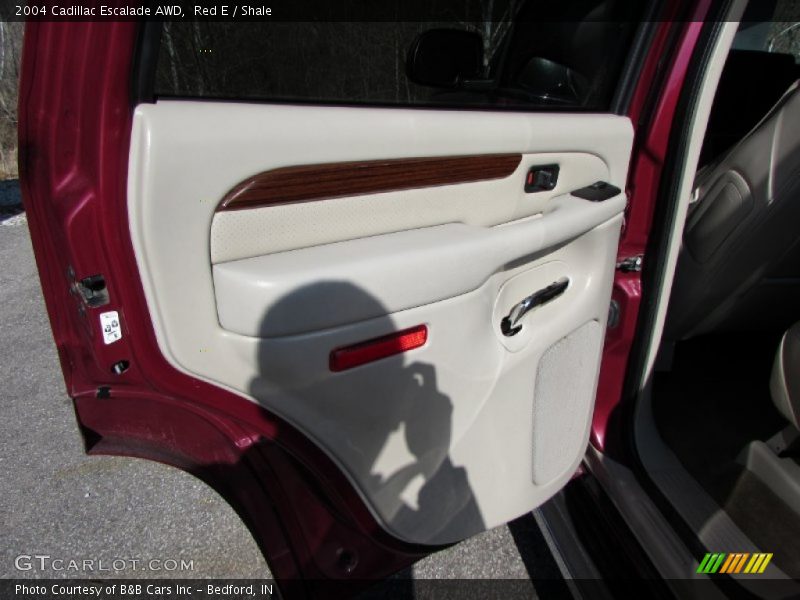 Red E / Shale 2004 Cadillac Escalade AWD
