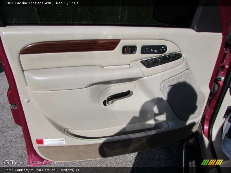 Red E / Shale 2004 Cadillac Escalade AWD
