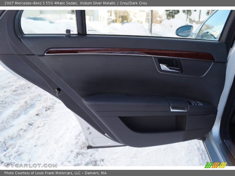 Iridium Silver Metallic / Grey/Dark Grey 2007 Mercedes-Benz S 550 4Matic Sedan