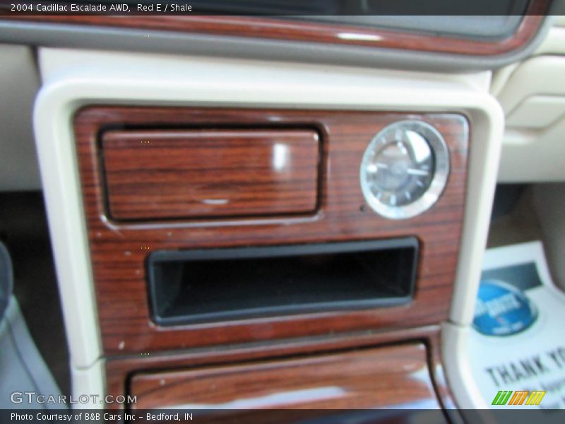 Red E / Shale 2004 Cadillac Escalade AWD