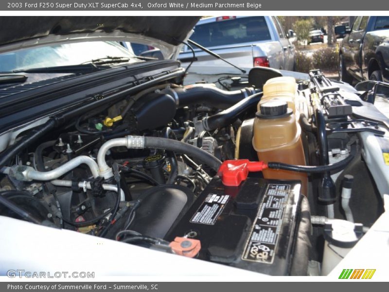 Oxford White / Medium Parchment Beige 2003 Ford F250 Super Duty XLT SuperCab 4x4