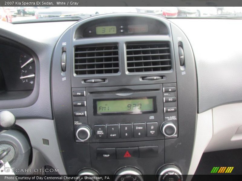 White / Gray 2007 Kia Spectra EX Sedan