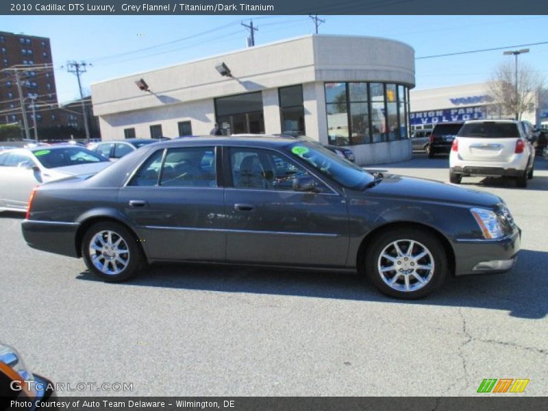 Grey Flannel / Titanium/Dark Titanium 2010 Cadillac DTS Luxury