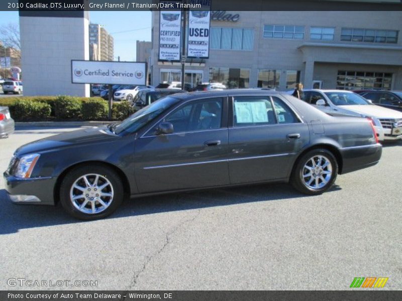 Grey Flannel / Titanium/Dark Titanium 2010 Cadillac DTS Luxury