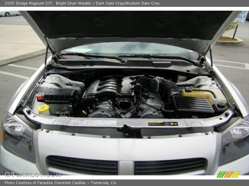 Bright Silver Metallic / Dark Slate Gray/Medium Slate Gray 2005 Dodge Magnum SXT