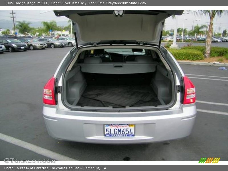 Bright Silver Metallic / Dark Slate Gray/Medium Slate Gray 2005 Dodge Magnum SXT