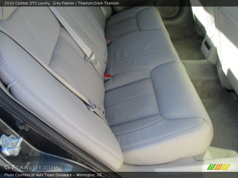 Grey Flannel / Titanium/Dark Titanium 2010 Cadillac DTS Luxury