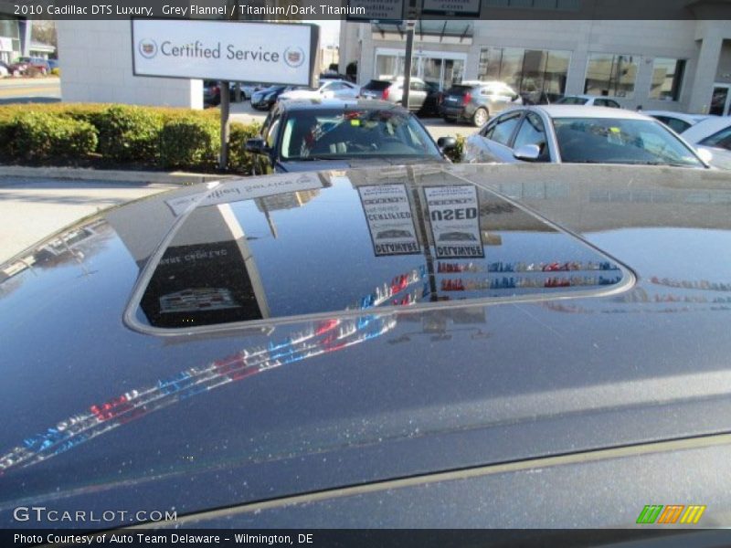 Grey Flannel / Titanium/Dark Titanium 2010 Cadillac DTS Luxury