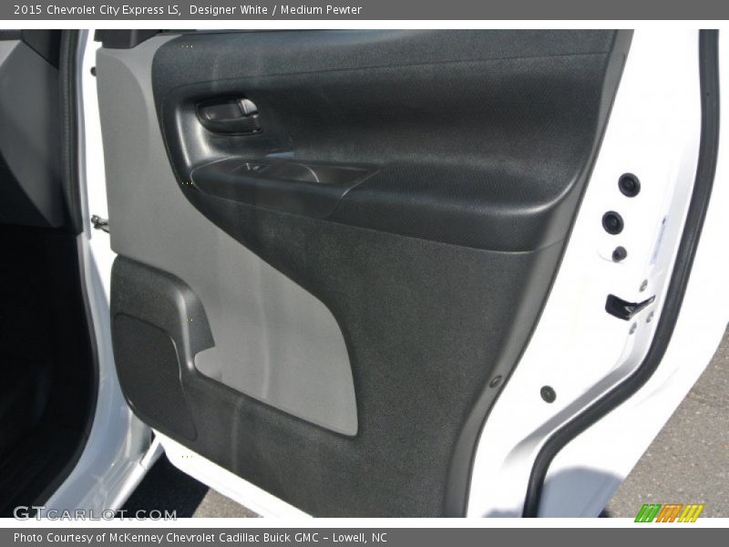 Designer White / Medium Pewter 2015 Chevrolet City Express LS