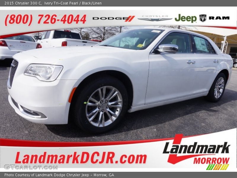 Ivory Tri-Coat Pearl / Black/Linen 2015 Chrysler 300 C