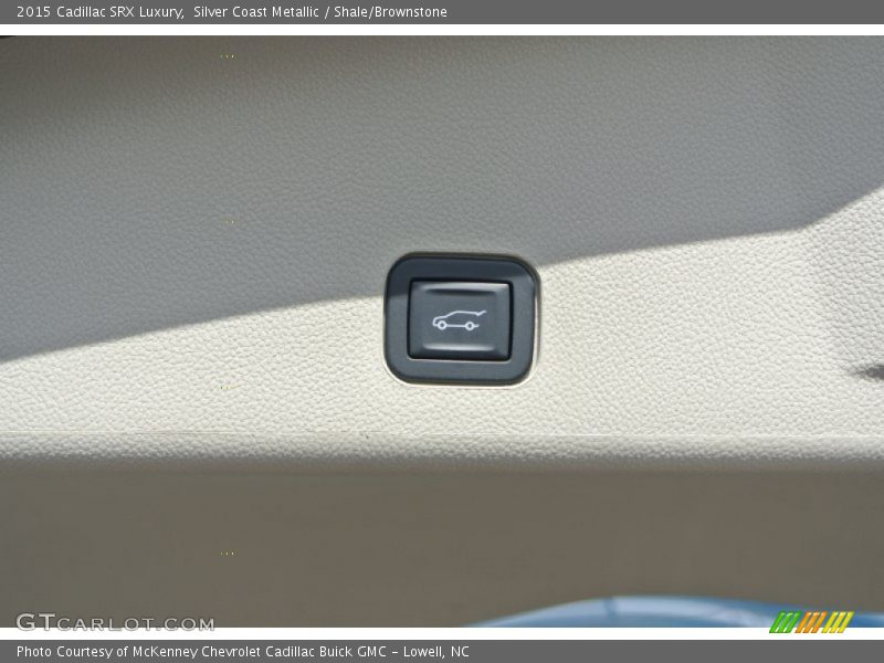 Silver Coast Metallic / Shale/Brownstone 2015 Cadillac SRX Luxury