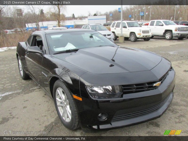 Front 3/4 View of 2015 Camaro LT Coupe
