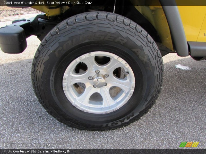 Solar Yellow / Dark Slate Gray 2004 Jeep Wrangler X 4x4