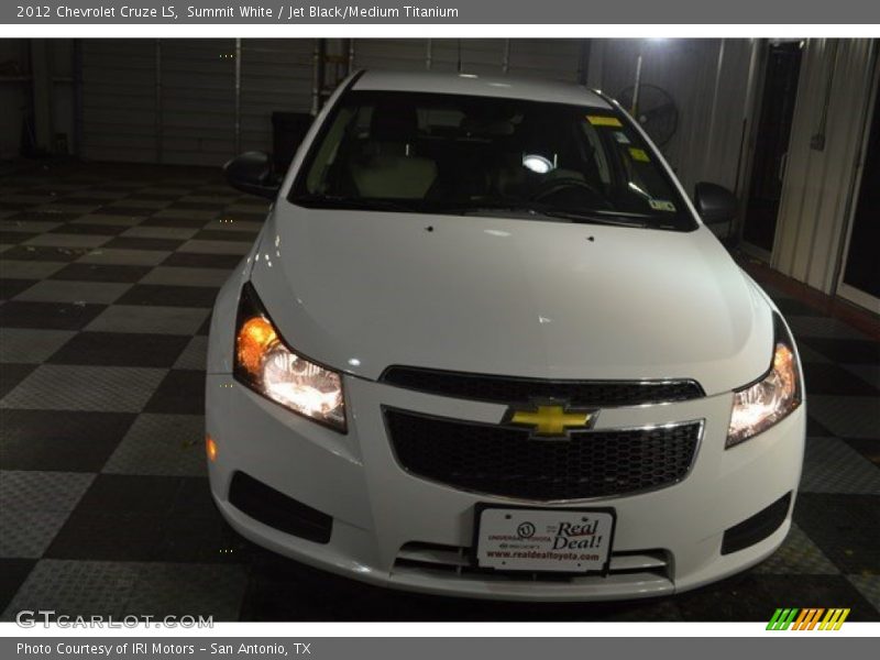 Summit White / Jet Black/Medium Titanium 2012 Chevrolet Cruze LS