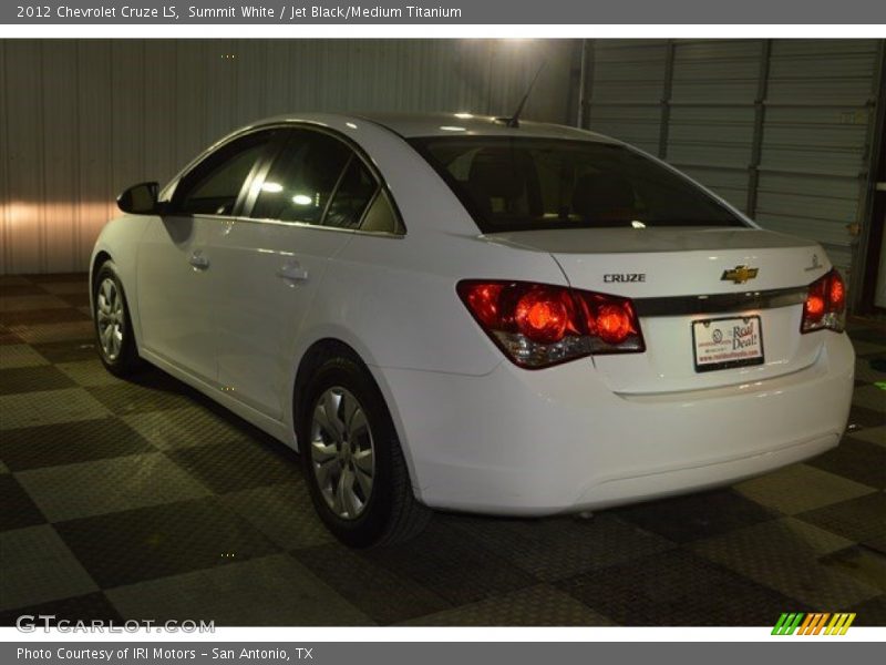 Summit White / Jet Black/Medium Titanium 2012 Chevrolet Cruze LS