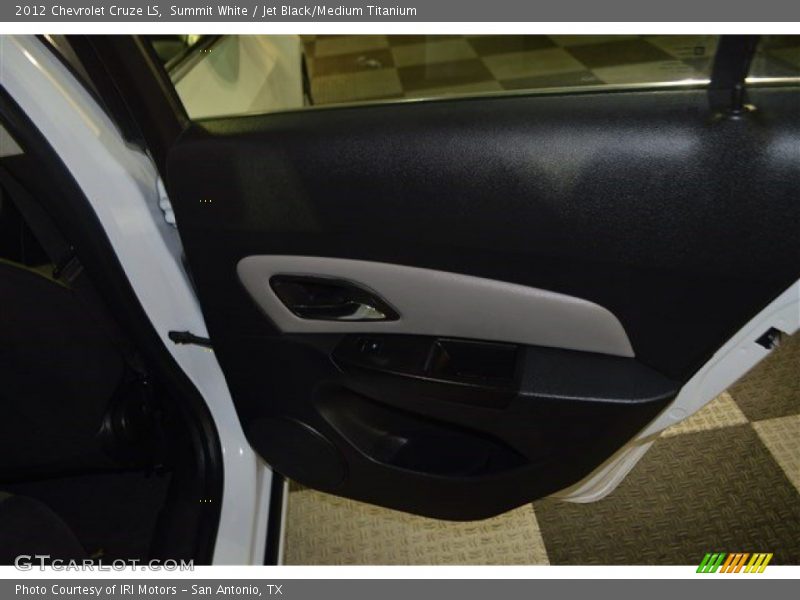 Summit White / Jet Black/Medium Titanium 2012 Chevrolet Cruze LS