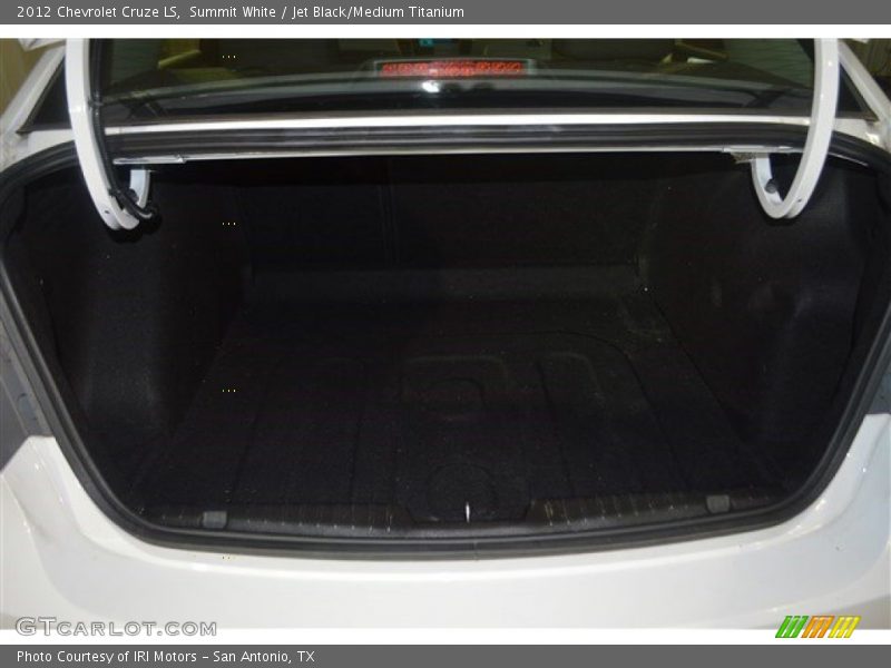 Summit White / Jet Black/Medium Titanium 2012 Chevrolet Cruze LS