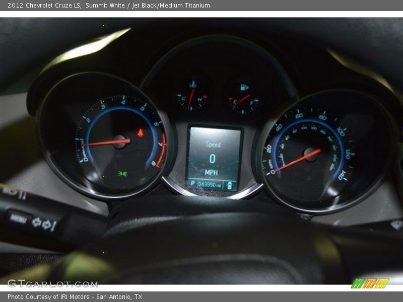 Summit White / Jet Black/Medium Titanium 2012 Chevrolet Cruze LS