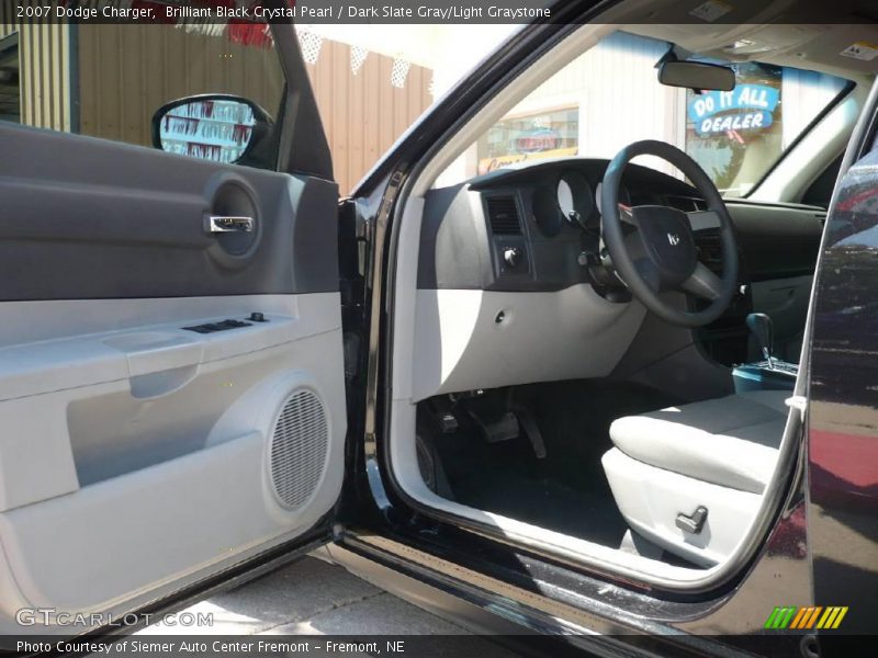 Brilliant Black Crystal Pearl / Dark Slate Gray/Light Graystone 2007 Dodge Charger