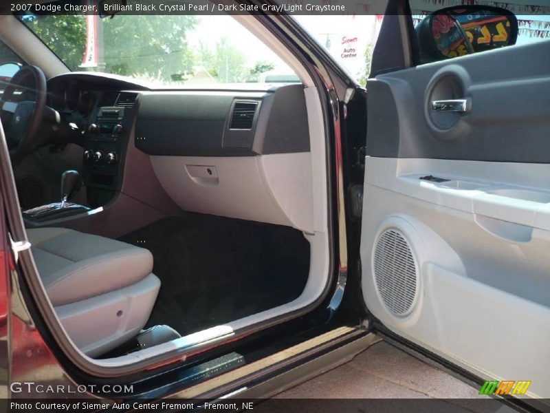 Brilliant Black Crystal Pearl / Dark Slate Gray/Light Graystone 2007 Dodge Charger