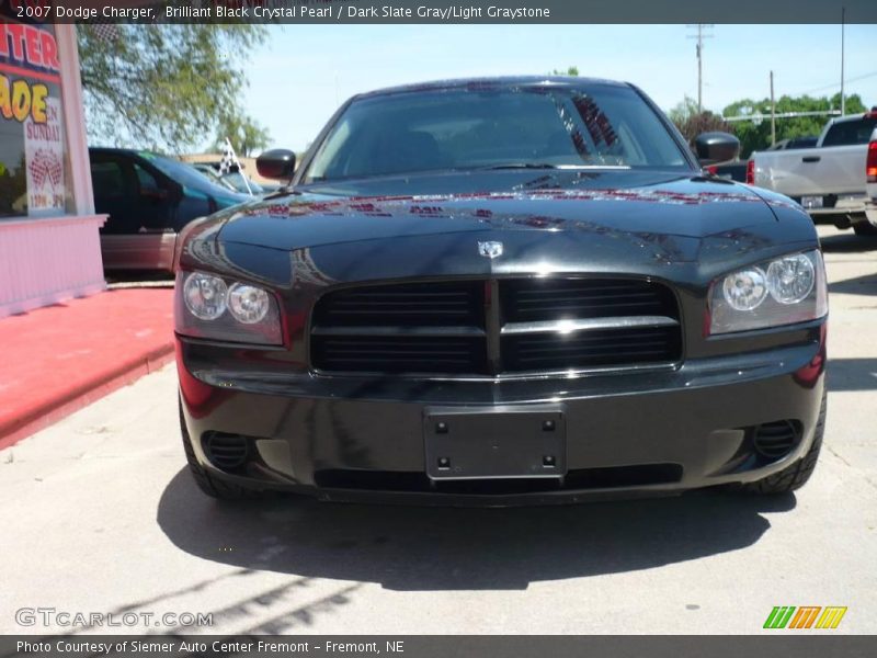 Brilliant Black Crystal Pearl / Dark Slate Gray/Light Graystone 2007 Dodge Charger
