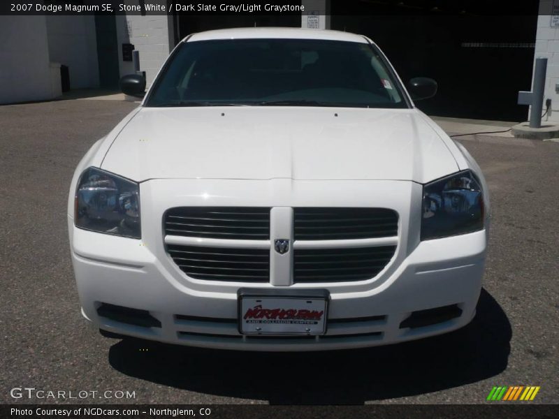 Stone White / Dark Slate Gray/Light Graystone 2007 Dodge Magnum SE