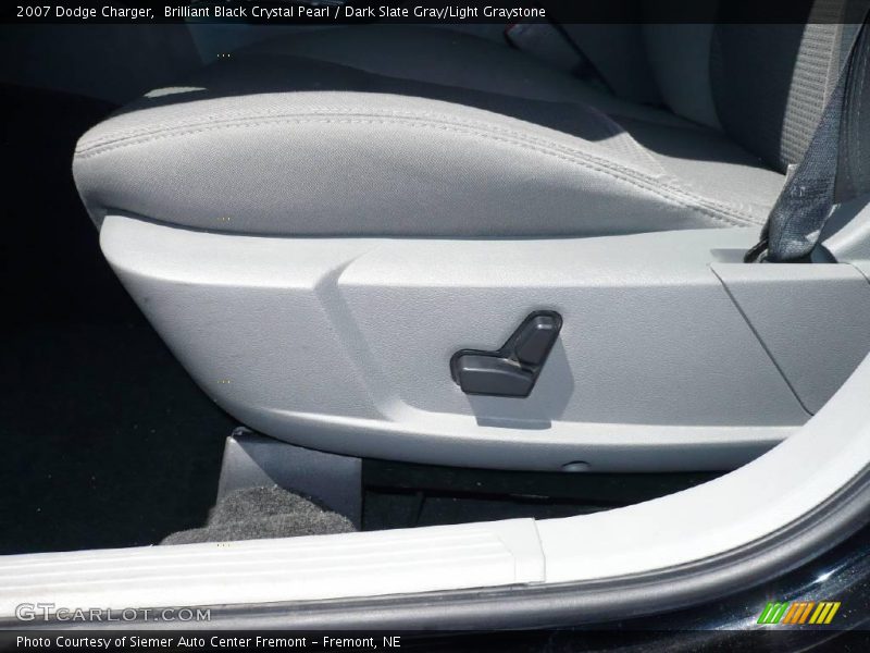 Brilliant Black Crystal Pearl / Dark Slate Gray/Light Graystone 2007 Dodge Charger