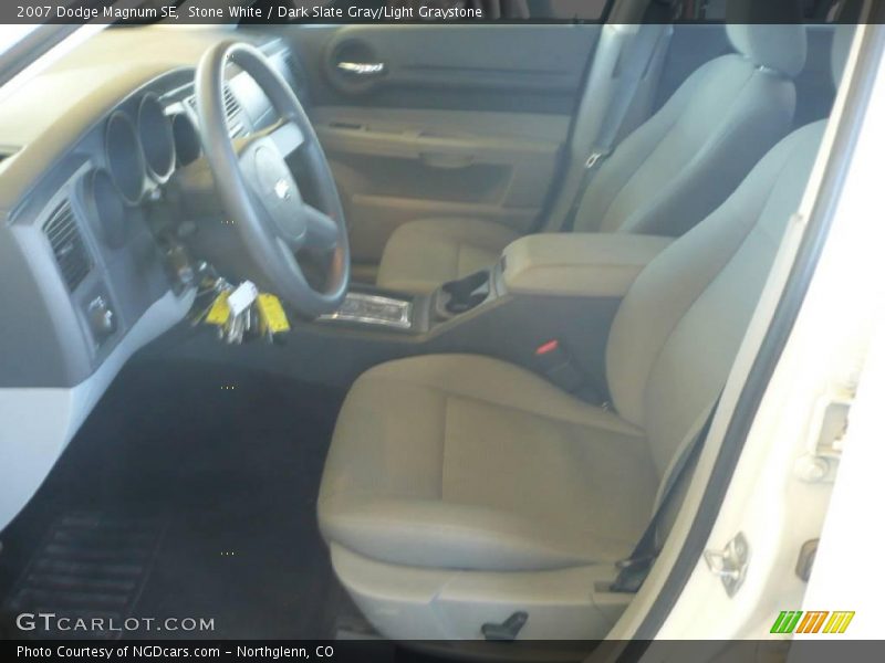 Stone White / Dark Slate Gray/Light Graystone 2007 Dodge Magnum SE
