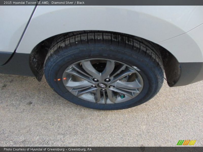 Diamond Silver / Black 2015 Hyundai Tucson SE AWD