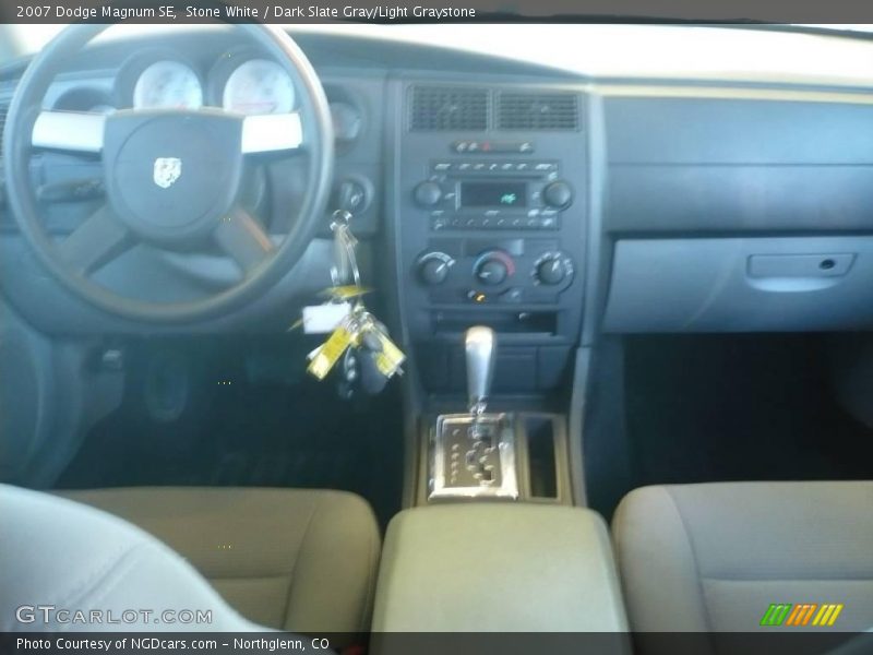 Stone White / Dark Slate Gray/Light Graystone 2007 Dodge Magnum SE
