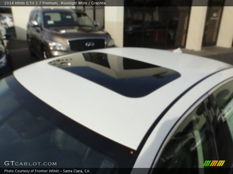 Moonlight White / Graphite 2014 Infiniti Q 50 3.7 Premium